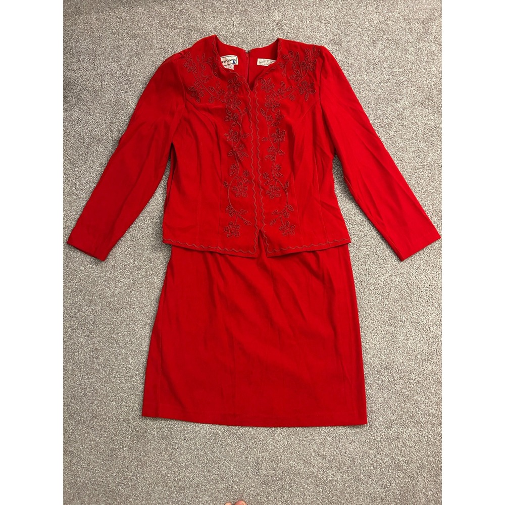 90s Karin Stevens Skirt Suit Set Womens 14 Red Excellent Embroidered Scalloped